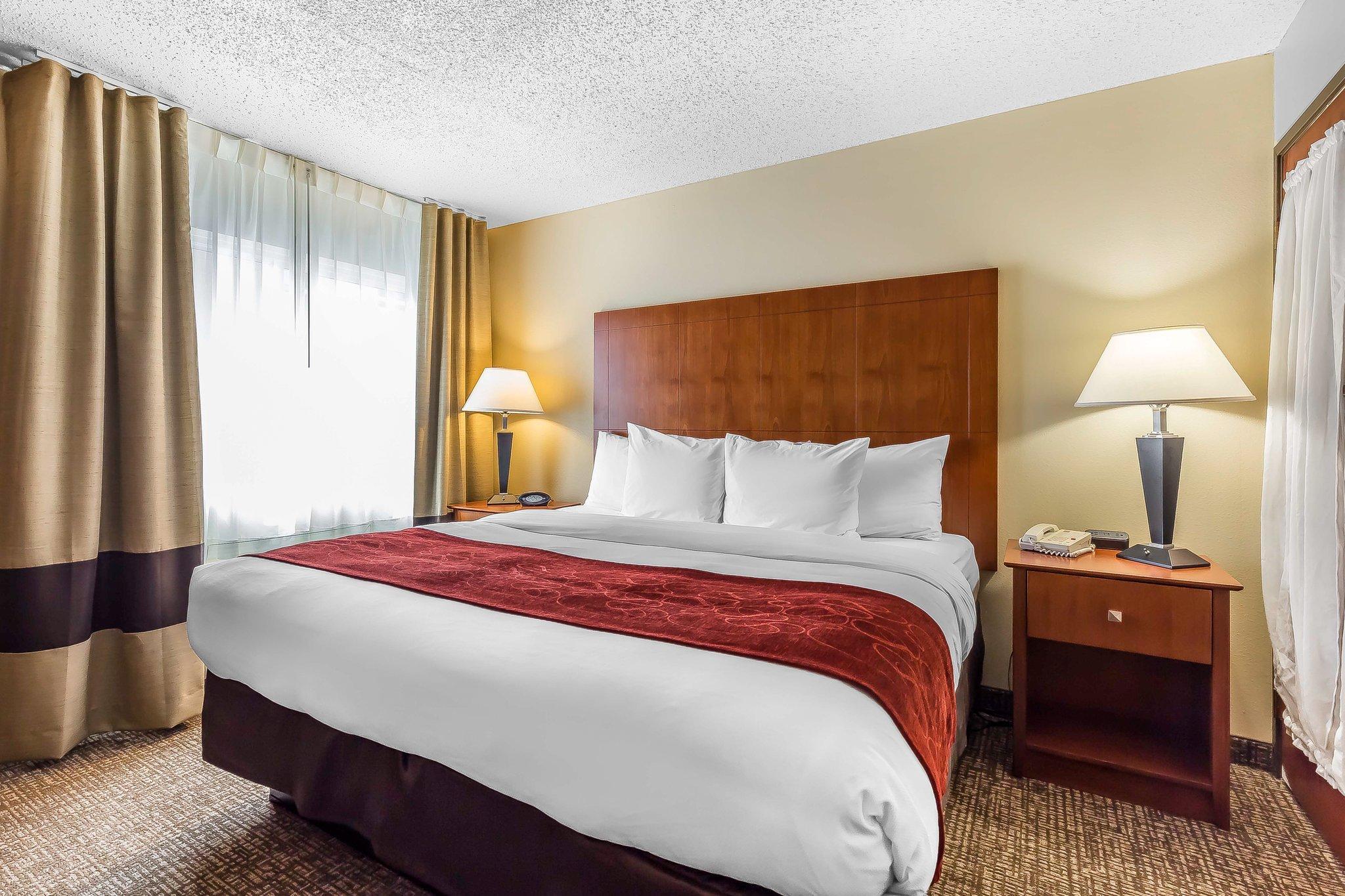 Comfort Suites North Dallas Exterior foto