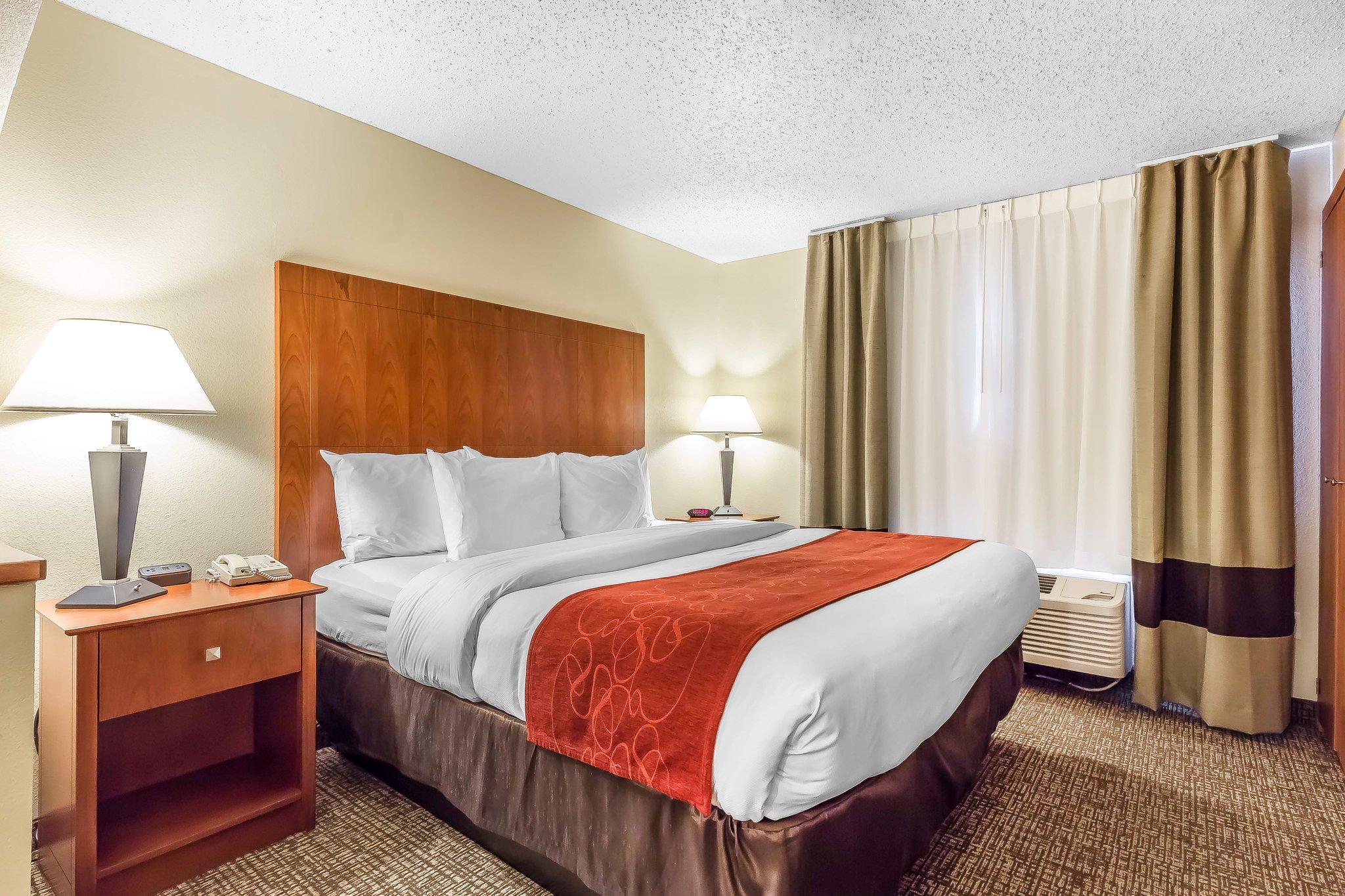 Comfort Suites North Dallas Exterior foto